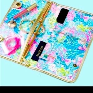Lilly Pulitzer (2) Set Travel Organizer/Card Wallet